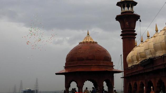 Balloons are released at Red Fort during a full dress rehearsal for the 74th Independence Day celebrations at Red Fort in New Delh, on August 13. The National Flag hoisting will be accompanied by the playing of the National Anthem and firing of 21-gun salute. The Prime Minister’s speech shall be followed by the singing of the National Anthem and the release of tricoloured balloons towards the end. (DPR MOD / HT Photo)