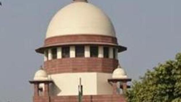 The court on Thursday went by a chart presented by the ministry, which verified details of vehicles sold and registered on e-Vahan from March 12-31.(Burhaan Kinu/HT PHOTO) The court on Thursday went by a chart presented by the ministry, which verified details of vehicles sold and registered on e-Vahan from March 12-31.(Burhaan Kinu/HT PHOTO)