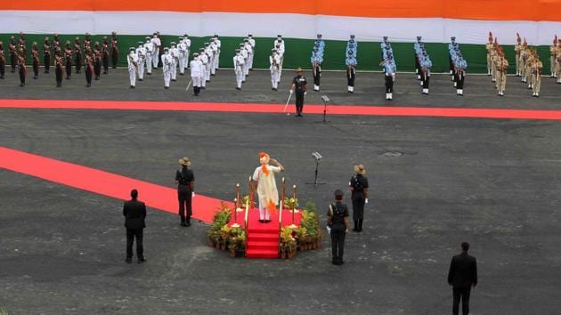 Prime Minister Narendra Modi takes the salute from a guard of honour during the 74th Independence Day celebrations at Red Fort in New Delhi on August 15. (Ministry of Defence / HT Photo) 
