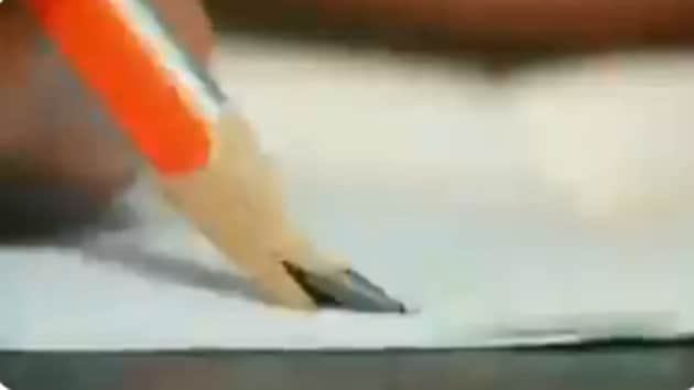 The video has prompted hilarious reactions.(Twitter)