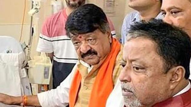 BJP Leaders Kailash Vijayvargiya and Mukul Roy met Sunday evening in Kolkata. (PTI FILE PHOTO) BJP Leaders Kailash Vijayvargiya and Mukul Roy met Sunday evening in Kolkata. (PTI FILE PHOTO)