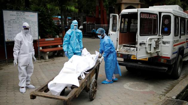 Health workers and a relative carry the body of a man who died of coronavirus at a crematorium in New Delhi on August 17. But even as India’s Covid19 cases are adding up daily, the recovery rate from the disease is still one of the highest among countries at 73.18%, as per the Health Ministry’s report issued at 8am on August 18. (Adnan Abidi / Reuters) Health workers and a relative carry the body of a man who died of coronavirus at a crematorium in New Delhi on August 17. But even as India’s Covid19 cases are adding up daily, the recovery rate from the disease is still one of the highest among countries at 73.18%, as per the Health Ministry’s report issued at 8am on August 18. (Adnan Abidi / Reuters)