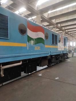 The battery operated rail engine will be used mainly during shunting to move the train rack from one place to another. (HT Photo) The battery operated rail engine will be used mainly during shunting to move the train rack from one place to another. (HT Photo)