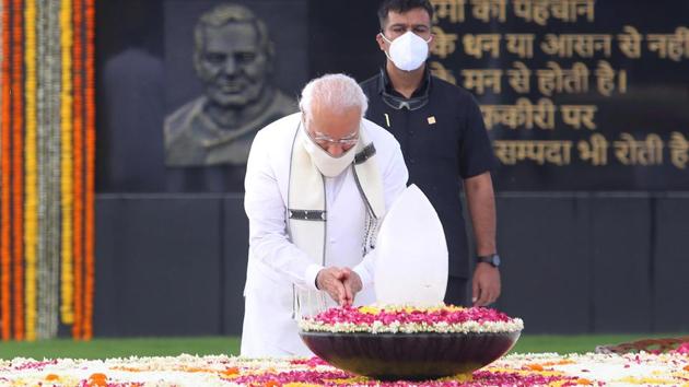 PM Modi, President Kovind Pay Tributes To Atal Bihari Vajpayee | Latest ...