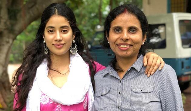 Janhvi Kapoor (L) with Gunjan Saxena.