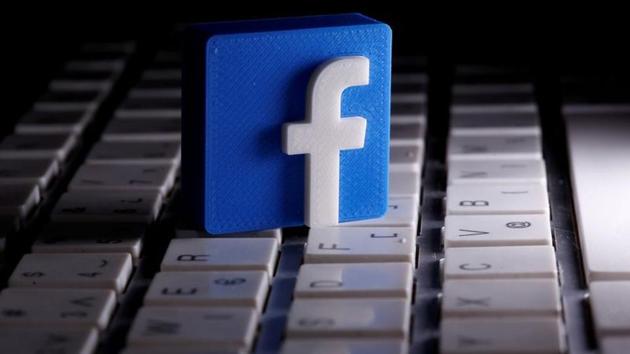 A report suggesting Facebook was going easy on hate speeches by members of ruling Bharatiya Janata Party has become the subject of a political controversy(Reuters File Photo)