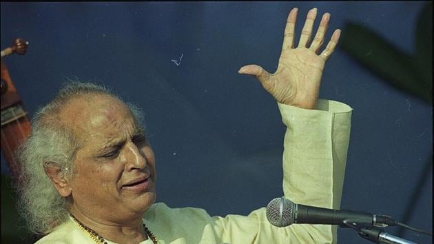 Pandit Jasraj was an innovator who believed in crossing boundaries that other(Prakash Singh / HT Archive)