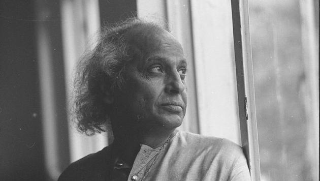 Undoubtedly, Pandit Jasraj, whom we all experienced in that evening, was the 21st century Tansen in drawing legendary powers to invoke the gods and spirituality so much needed by humans.(Subhendu Ghosh / HT Archives) Undoubtedly, Pandit Jasraj, whom we all experienced in that evening, was the 21st century Tansen in drawing legendary powers to invoke the gods and spirituality so much needed by humans.(Subhendu Ghosh / HT Archives)
