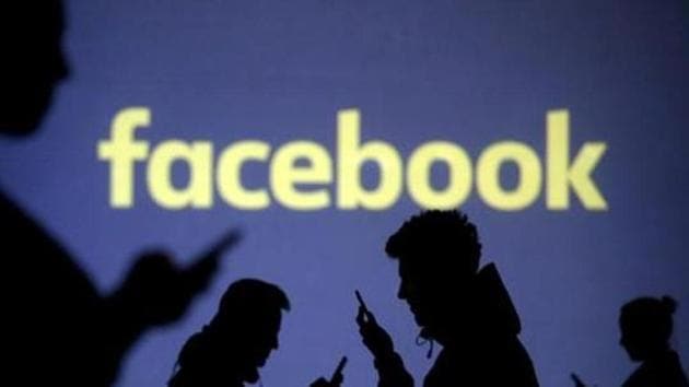 Facebook Inc.’s warning labels “appear to flag disinformation, but in reality censor valid and truthful speech,” according to the complaint.(Reuters)