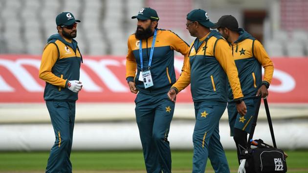 Babar Azam, Azhar Ali, Waqar Younis and Misbah-ul-Haq speak during a Pakistan Nets Session at Emirates Old Trafford on August 03, 2020 in Manchester, England. (Photo by Gareth Copley/Getty Images) (Getty Images)