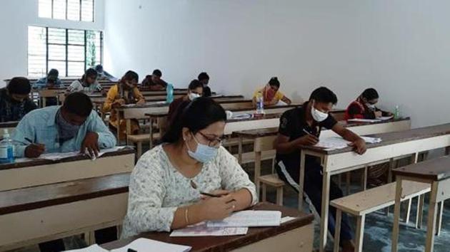 Currently, candidates have to appear in multiple examinations conducted by multiple agencies. Apart from the examination fees, candidates have to spend additionally on travel, boarding, lodging and a lot more.(ANI PHOTO.) Currently, candidates have to appear in multiple examinations conducted by multiple agencies. Apart from the examination fees, candidates have to spend additionally on travel, boarding, lodging and a lot more.(ANI PHOTO.)