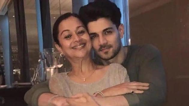 Sooraj Pancholi poses with mother Zarina Wahab.