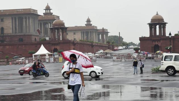 IMD’s monsoon mission coupled forecast model has ensured that the authorities are able to make a short-range prediction of rain and associated weather for five days now .(Arvind Yadav/HT Photo)