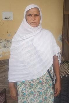 Ranjit kaur , sarpanch of Seh village, Samrala, whose son, Youth Akali Dal leader Ravinder Singh was murdered on August 11.(HT PHOTO)