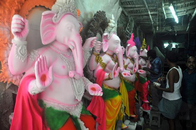 West Bengal, Aug 11 (ANI): Artists paint the idols of Lord Ganesha ahead of Ganesh Chaturthi festival, in Kolkata on Tuesday. (ANI Photo) (ANI) West Bengal, Aug 11 (ANI): Artists paint the idols of Lord Ganesha ahead of Ganesh Chaturthi festival, in Kolkata on Tuesday. (ANI Photo) (ANI)