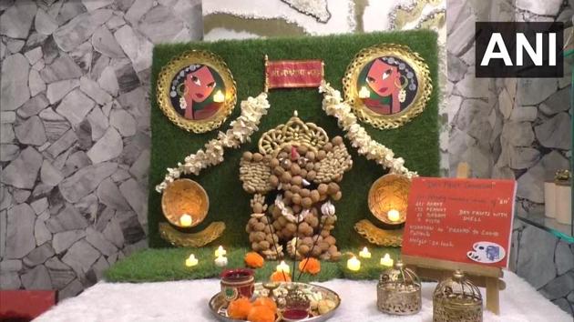 Ganesh Chaturthi 2020: Idol made using dry fruit by Surat doctor.(Twitter/ANI)