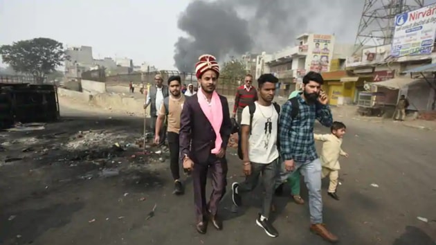 The clashes between Hindus and Muslims in different parts of north-east Delhi left at least 53 dead and around 400 injured.(HT file photo)