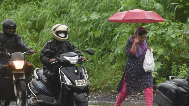 IMD has downgraded all weather warnings for the coming week with the possibility of light to moderate rain till the end of the month. (HT PHOTO) IMD has downgraded all weather warnings for the coming week with the possibility of light to moderate rain till the end of the month. (HT PHOTO)