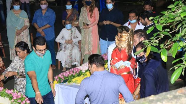 Salman Khan and family during Ganesh visarjan.