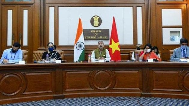 During the virtual meeting, co-chaired by external affairs minister S Jaishankar and his Vietnamese counterpart Pham Binh Minh, the two sides agreed to add new momentum to their economic and defence engagement.(ANI PHOTO.)
