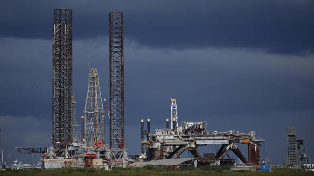 Decommissioned oil platforms stand ahead of Hurricane Laura in Sabine Pass, Texas, US on Tuesday(Bloomberg File Photo)