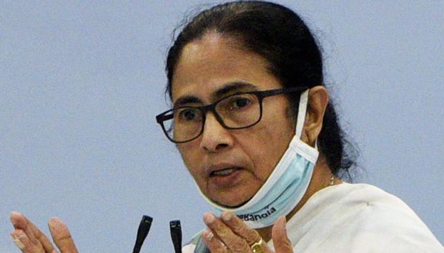 West Bengal CM Mamata Banerjee ordered a three-tier monitoring system for the benefit of senior citizens during the Covid-19 pandemic.(PTI)