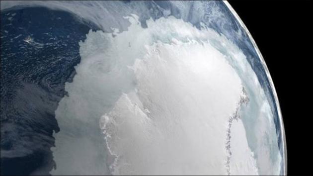 Antarctica’s ice shelves face the risk of collapse(Twitter/CursedModernism) Antarctica’s ice shelves face the risk of collapse(Twitter/CursedModernism)