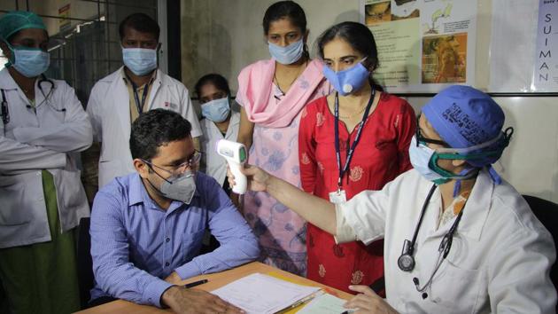 The Covidshield vaccine was administered to a 48-year old doctor at Bharati Vidyapeeth hospital on Wednesday.(Ravindra Joshi/HT PHOTO)