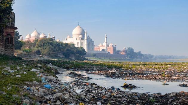 India faces both the challenge of treating legacy waste, and dealing with fresh everyday waste(Shutterstock)