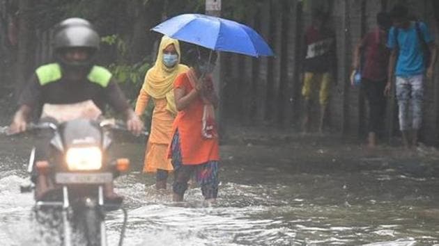 Rains lashed parts of the national capital on Friday(Raj K Raj/HT PHOTO)