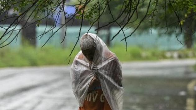 IMD has predicted light to moderate rains in Delhi over the next two days. (Biplov Bhuyan/HT PHOTO) IMD has predicted light to moderate rains in Delhi over the next two days. (Biplov Bhuyan/HT PHOTO)