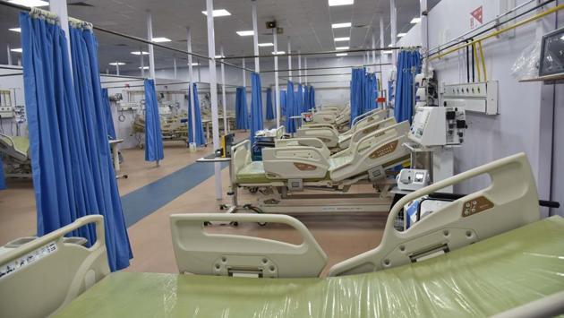 A view inside the 816 bed Covid Care Centre at Annasaheb Magar Stadium in Pune on August 26. As of August 28, according to the health ministry’s data, India has 1,723 Dedicated Covid Hospitals (DCHs), 3883 Dedicated Covid Health Centres (DCHCs) and 11,689 Covid Care Centres (CCCs) with a total of 15,89,105 isolation beds, 2,17,128 oxygen supported beds and 57,380 ICU beds. (HT Photo) A view inside the 816 bed Covid Care Centre at Annasaheb Magar Stadium in Pune on August 26. As of August 28, according to the health ministry’s data, India has 1,723 Dedicated Covid Hospitals (DCHs), 3883 Dedicated Covid Health Centres (DCHCs) and 11,689 Covid Care Centres (CCCs) with a total of 15,89,105 isolation beds, 2,17,128 oxygen supported beds and 57,380 ICU beds. (HT Photo)