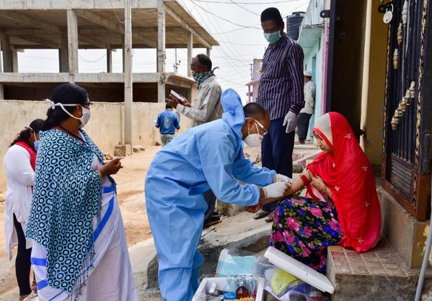 An ICMR team conducts surveillance in the view of COVID-19 outbreak at Balapur in Hyderabad.(PTI)