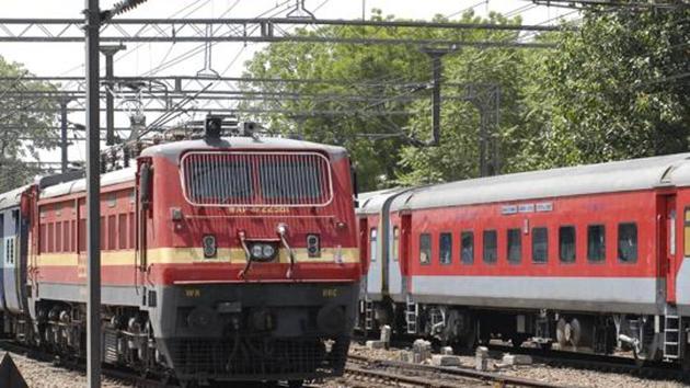 File photo: The northeastern railways (NER), Lucknow division has urged the Railway Board to increase the number of trains on these routes.(Rajkumar/HT photo)