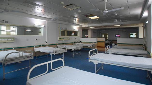 A view inside the new COVID-19 Hospital in Ambedkar Nagar, New Delhi. (Amal KS/HT PHOTO) A view inside the new COVID-19 Hospital in Ambedkar Nagar, New Delhi. (Amal KS/HT PHOTO)