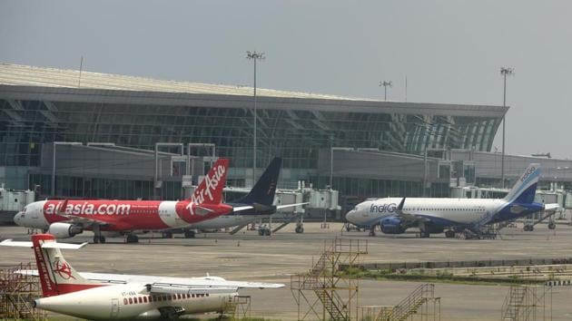 DGCA had first issued a circular suspending both international and domestic flights on March 26 when the nationwide lockdown was announced in order to curtail the spread of Covid-19.(HT Photo)
