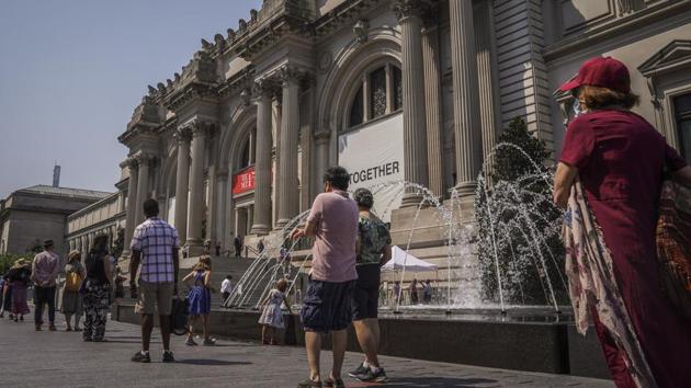 Visitors stand distantly as they lineup to tour the Metropolitan Museum of Art during a preview of the reopening in New York on August 27. The Met hosted 15,000 to 20,000 visitors a day before the pandemic, a figure that was drastically brought down during its reopening. All city museums have to strictly abide to the limited gathering safety protocol as a preventive measure against coronavirus. (Bebeto Matthews / AP) Visitors stand distantly as they lineup to tour the Metropolitan Museum of Art during a preview of the reopening in New York on August 27. The Met hosted 15,000 to 20,000 visitors a day before the pandemic, a figure that was drastically brought down during its reopening. All city museums have to strictly abide to the limited gathering safety protocol as a preventive measure against coronavirus. (Bebeto Matthews / AP)