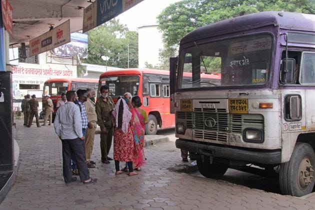 People wait for a state transport to go to their native place from Pune on August 26. (Ravindra Joshi/HT photo) People wait for a state transport to go to their native place from Pune on August 26. (Ravindra Joshi/HT photo)
