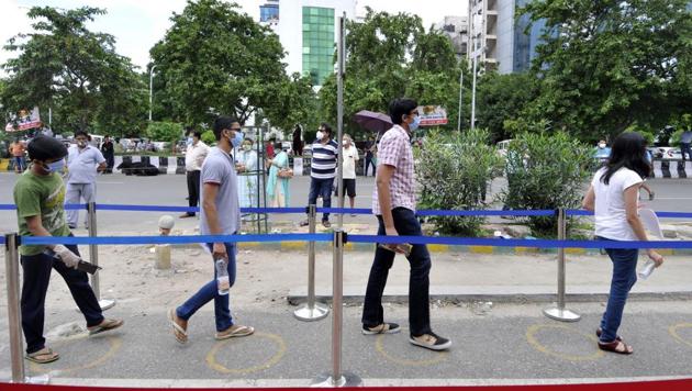 JEE Mains aspirants exit the examination centre at Eye on Digital Zone in Sector 62, Noida, India, on Tuesday, September 01, 2020. (Photo: Sunil Ghosh / Hindustan Times) JEE Mains aspirants exit the examination centre at Eye on Digital Zone in Sector 62, Noida, India, on Tuesday, September 01, 2020. (Photo: Sunil Ghosh / Hindustan Times)
