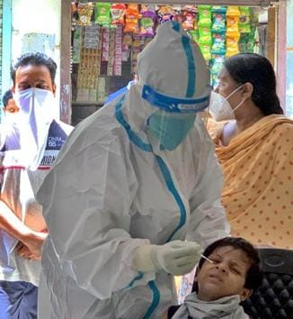 Health department workers taking a sample for Covid testing in Ludhiana on Thursday. (HT PHOTO) Health department workers taking a sample for Covid testing in Ludhiana on Thursday. (HT PHOTO)