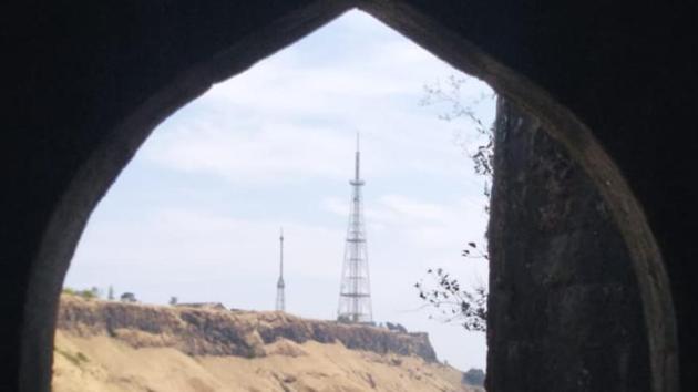 Sinhagad, a fort on a hill, just outside the city of Pune, Maharashtra. In Pune, Anurag Vaidya walks around the old and new city and runs a company called Firasti Maharashtrachi (Flaneurs of Maharashtra) with Shantanu Paranjape. (Anurag Vaidya)