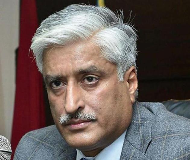 On September 2, another judge, justice Amol Rattan Singh, had recused from hearing the second petition of former Punjab Police chief Sumedh Singh Saini (in pic) seeking either quashing or transfer of the Balwant Singh Multani disappearance case to the CBI. That plea is listed for hearing for September 7.(HT Photo)