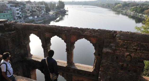 A view of the lower lake from Rani Kamlapati Mahal in Bhopal. (Mujeeb Faruqui / HT Archive) 