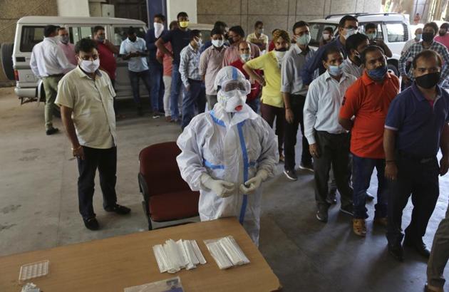 As many as 600 people tested positive in Jammu division, including 56 travellers; while 413 cases were reported from Kashmir, of which 31 were travellers.(AP) As many as 600 people tested positive in Jammu division, including 56 travellers; while 413 cases were reported from Kashmir, of which 31 were travellers.(AP)