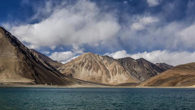 Pangong Tso lake is seen near the India China border in India's Ladakh area.(Getty Images)