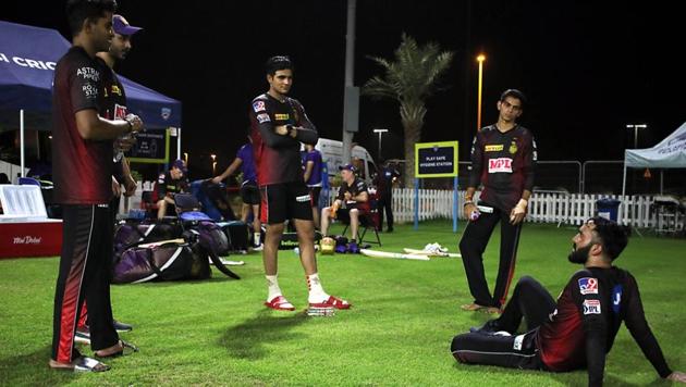 KKR squad members relax. (KKR)
