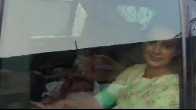 Kangana Ranaut seen in her car in Mandi.(ANI) Kangana Ranaut seen in her car in Mandi.(ANI)