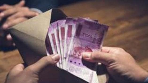 During the trading session, the local unit witnessed high volatility and touched an intra-day high of 73.47 and a low of 73.73 against the greenback. (Getty Images/iStockphoto)