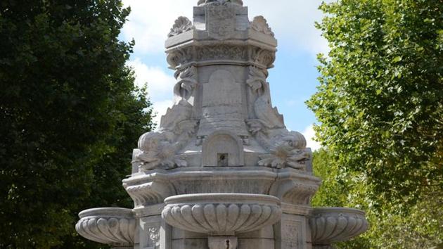 A fountain where a small zinc casket containing the heart of Pierre David, the city's first official mayor, is seen in Verviers, Belgium September 9, 2020.(REUTERS) A fountain where a small zinc casket containing the heart of Pierre David, the city's first official mayor, is seen in Verviers, Belgium September 9, 2020.(REUTERS)