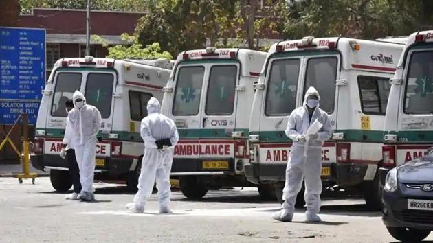 The petition filed by an NGO, Earth, had prayed for increasing the number of ambulances by requisitioning private one in order to meet the increased demand in view of Covid-19. (Sonu Mehta/ HT Photo) The petition filed by an NGO, Earth, had prayed for increasing the number of ambulances by requisitioning private one in order to meet the increased demand in view of Covid-19. (Sonu Mehta/ HT Photo)